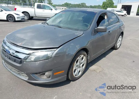2011 Ford Fusion Se z USA, uszkodzony, nr VIN 3FAHP0HA5BR323688